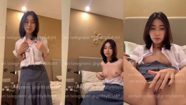 Bokep Indo Kayesha si Tocil Cantik Sange Colmek Pakai Seragam Sexy